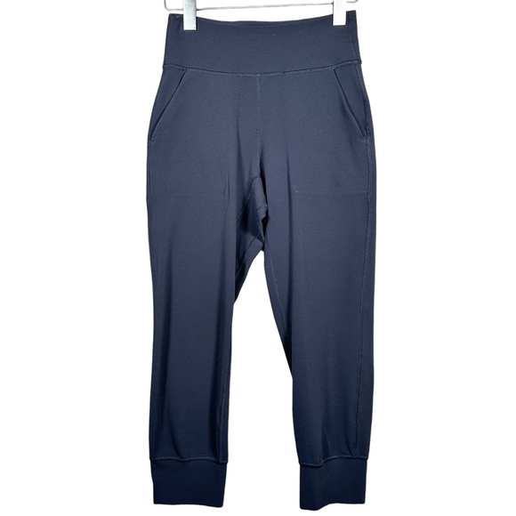 LULULEMON Align High-Rise Jogger in black - Picture 12 of 12